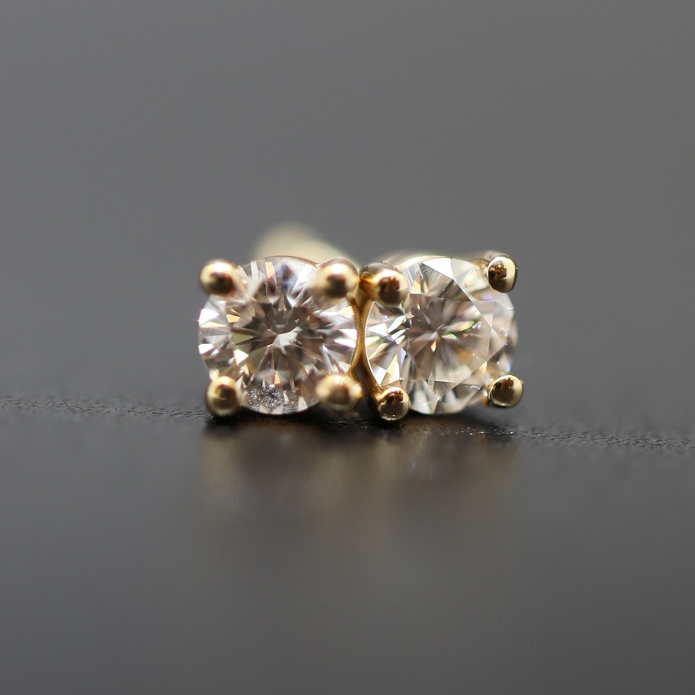 1/2 carat Diamond earrings yellow gold
